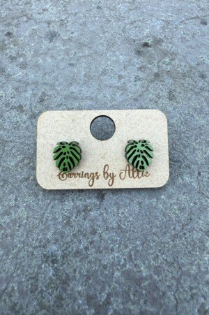Monstera Leaf Stud