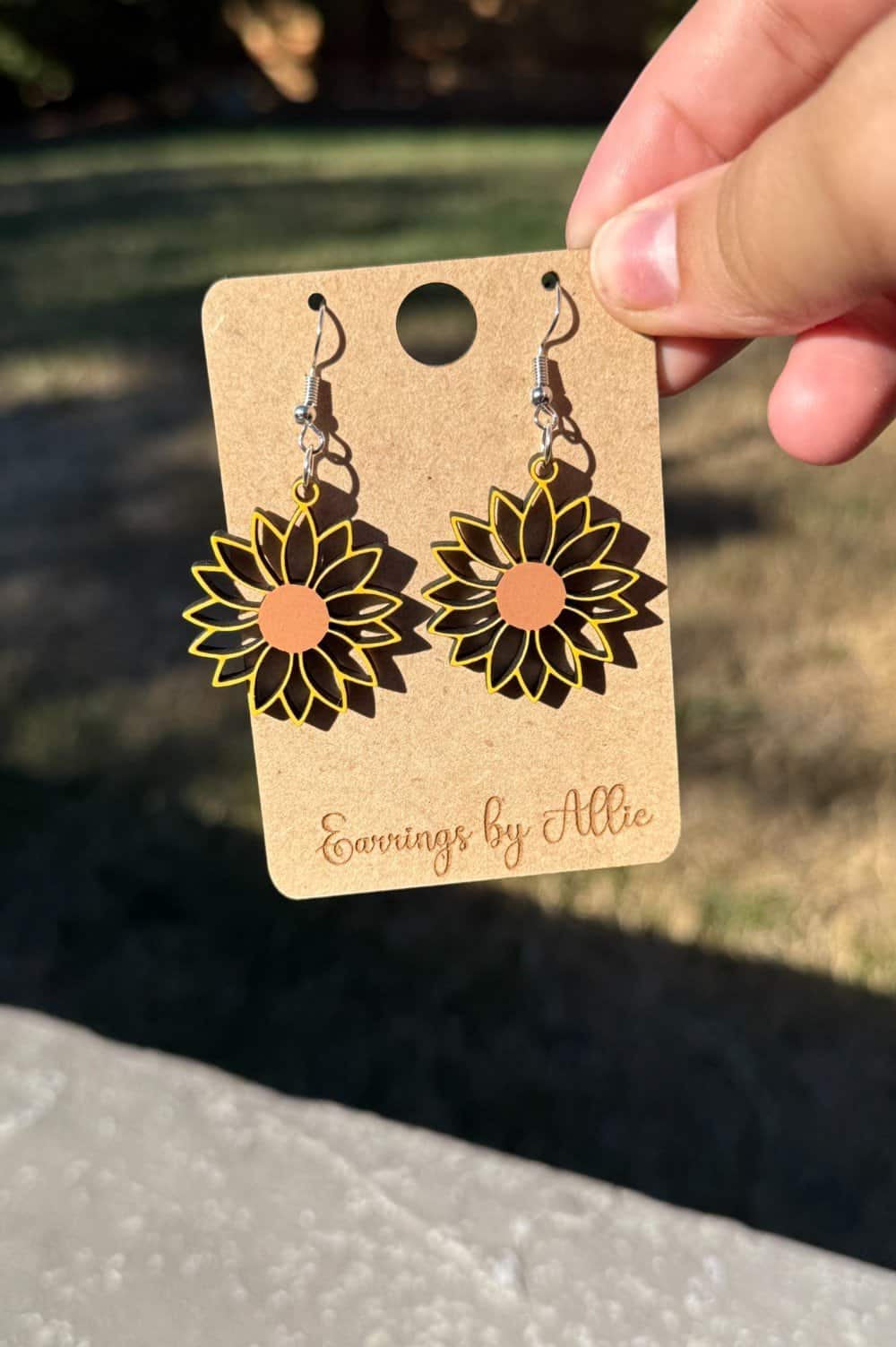 Sunflower Dangly 3-Photoroom